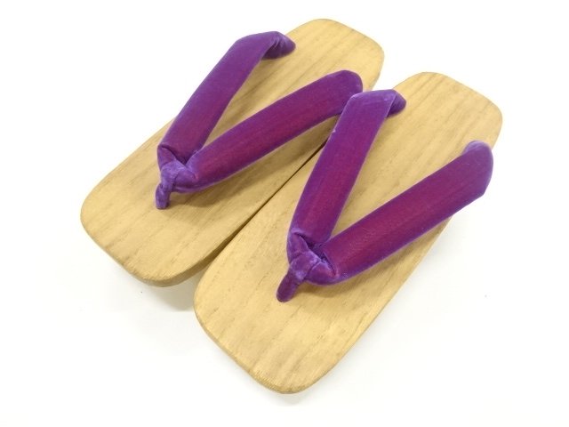 JAPANESE KIMONO / PAULOWNIA GETA (22.5 CM)